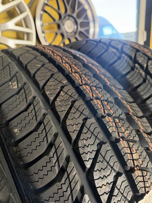Opony zimowe 235/65R16C 115/113R Semperit Van-Grip 3 | 2025 | Nowe