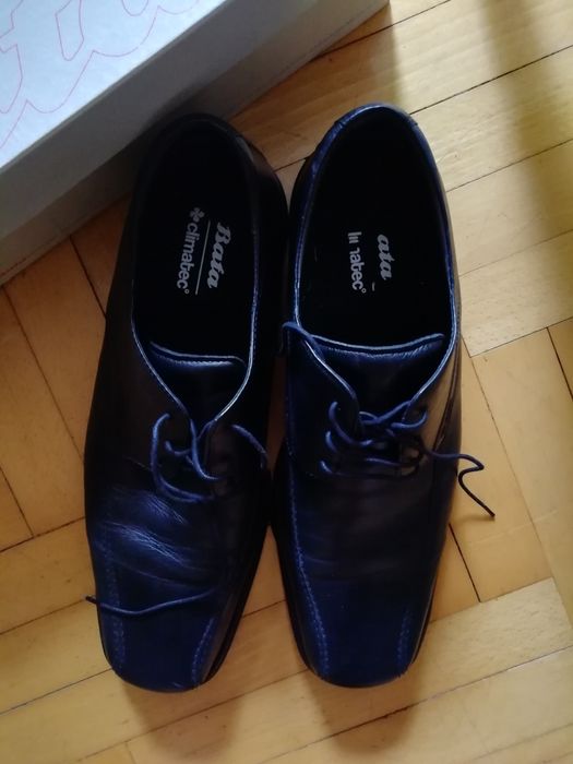 Skórzane eleganckie buty męskie Bata 45/46