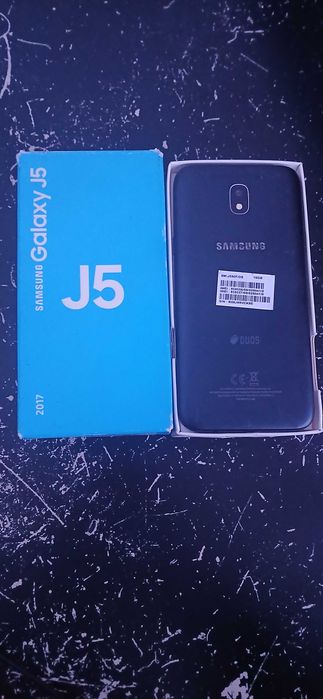 Telemovel Samsung Galaxy J5