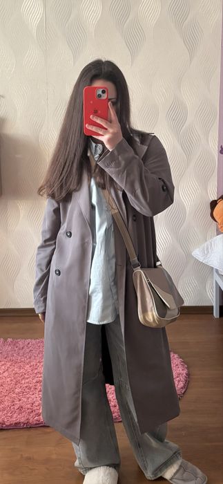 Сірий тренч Stradivarius