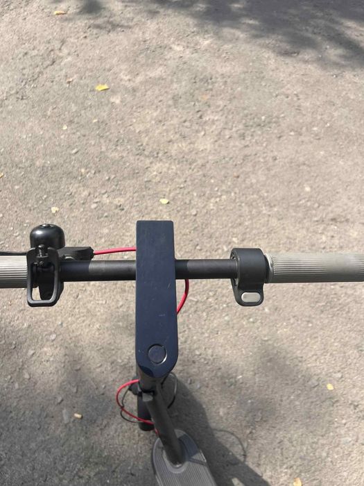 Електросамокат Xiaomi Mi Electric Scooter 4 Pro Black