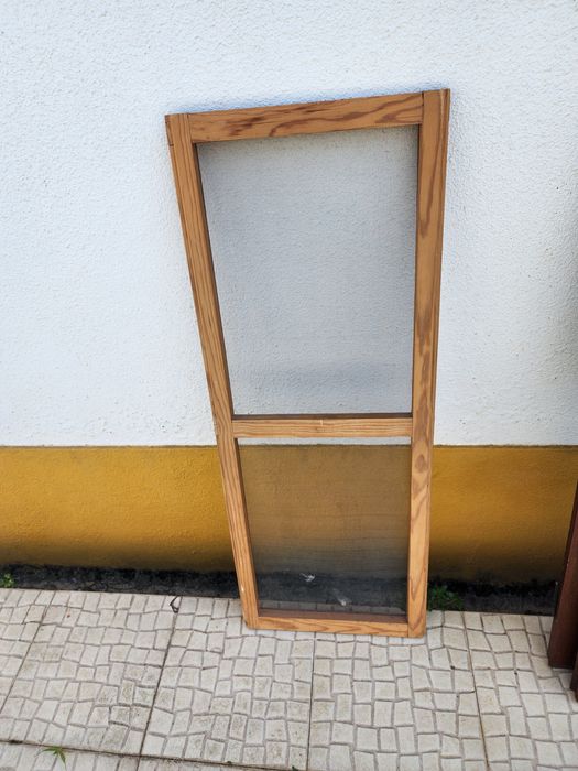 8 Janelas/Porta em Madeira Cambala c/ Vidro (16 Folhas sem Aro)
