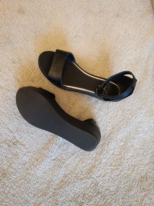 Czarne sandały  na platformie House 37/36 (22.5cm)