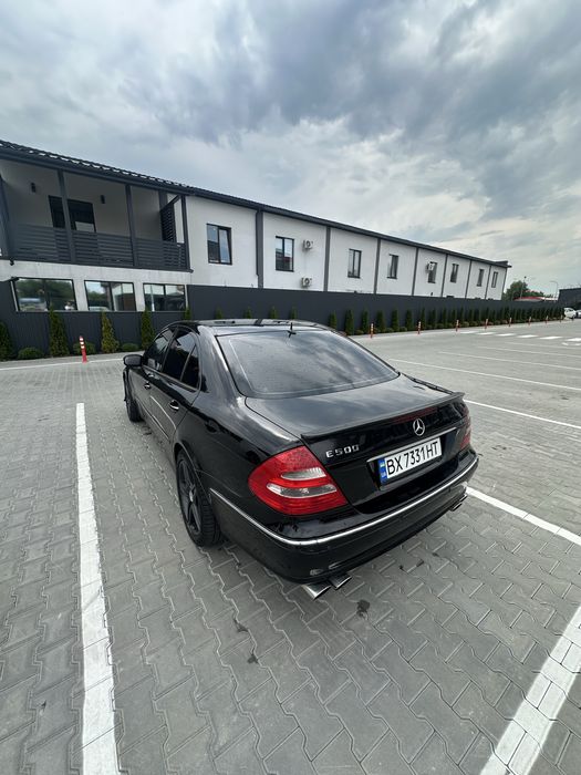 Mercedes Benz W211 E500