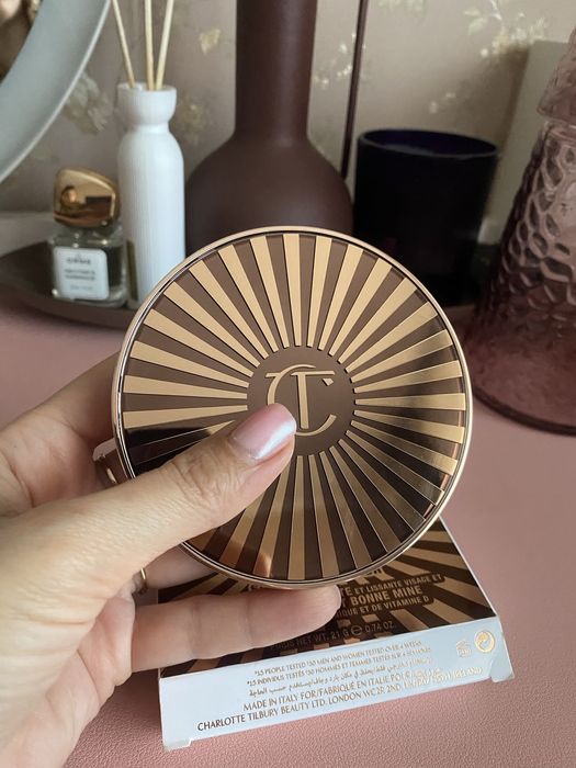 Hourglass ambient пудра