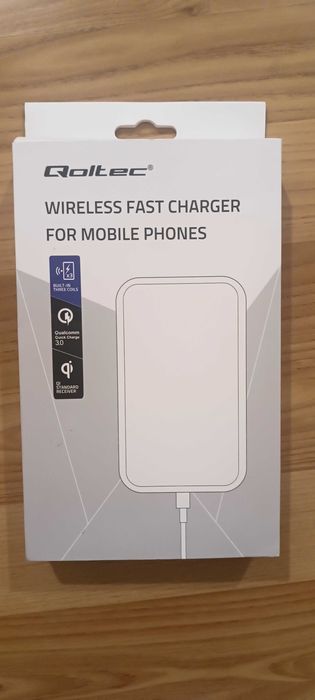 Wireless fast charger qoltec 3.0 for mobile phones