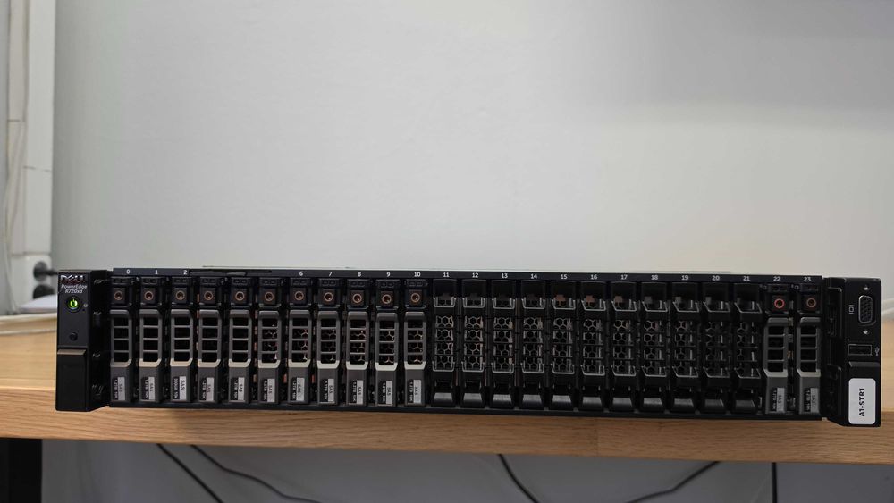 Serwer Dell PowerEdge R720xd 2x Xeon E5-2640 12C/24T 96GB DDR3 iDRAC