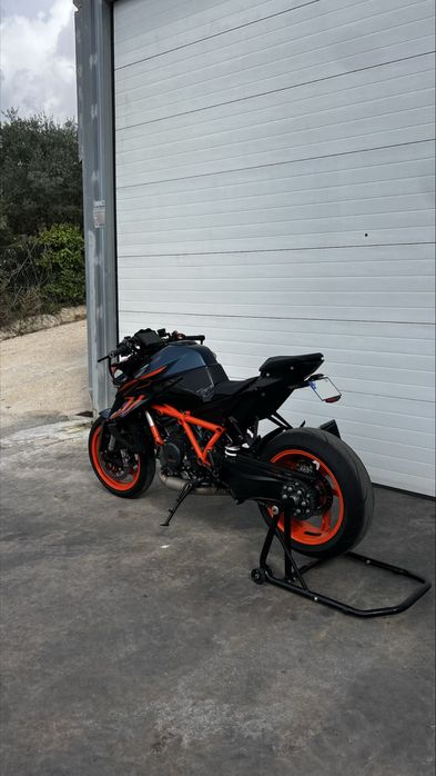 KTM 1290 SUPER DUKE R EVO