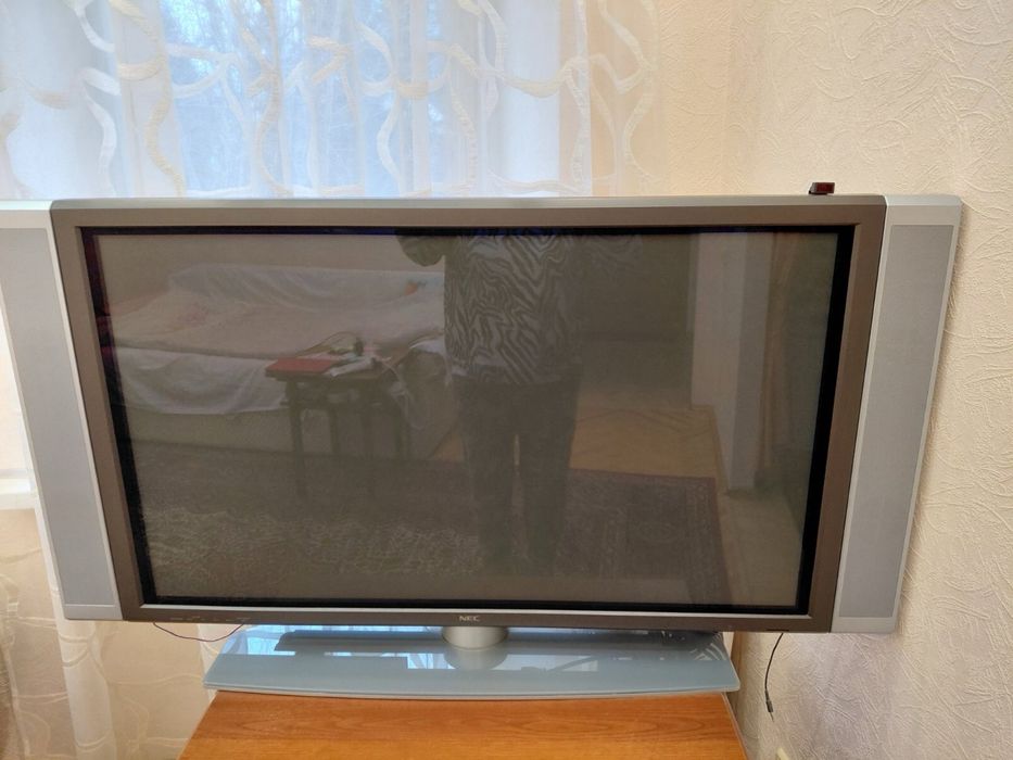 Плазмовий ТВ 42” (105 см) NEC PX-42VR5W