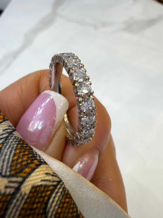 Obrączka Eternity z diamentami naturalnymi 1.77 CT