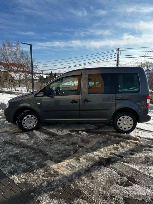 Продам Volkswagen Caddy 2005 1.6 mpi