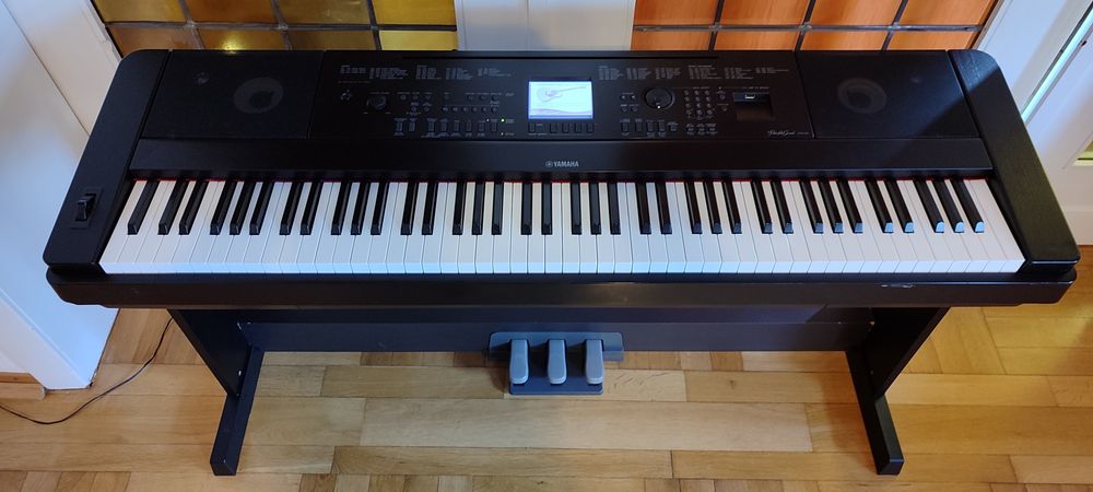 Yamaha фортепіано