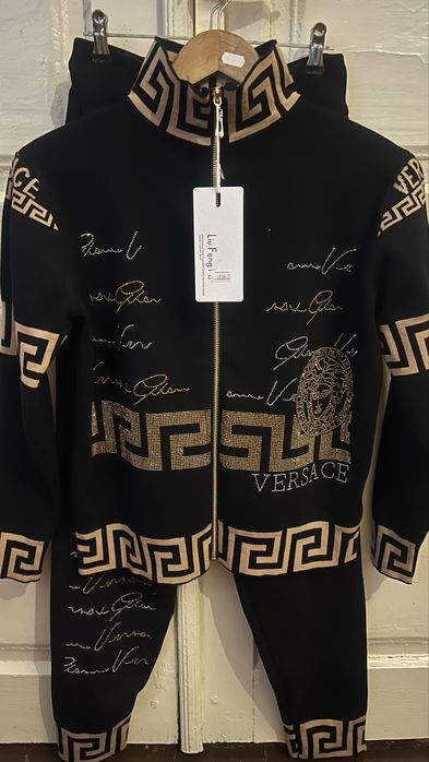 Прогулочный,спортивный костюм со стразами,штаны эко ,натуральная кожа