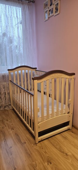 Дитяче деревяне ліжко гойдалка з матрасом Верес 120 х 60 см