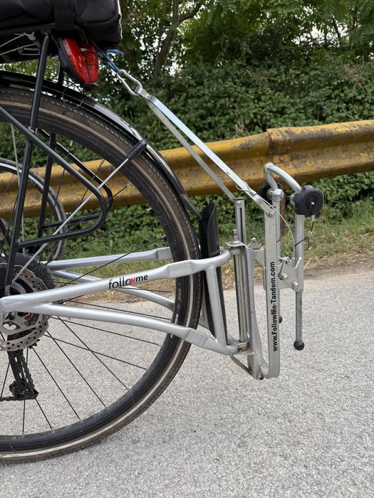 Hol rowerowy Follow me z 2 adapterami woom i szybkozłączką