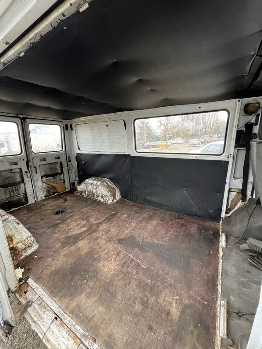 Продам Mersedes-Benz MB100 2.4 дизель