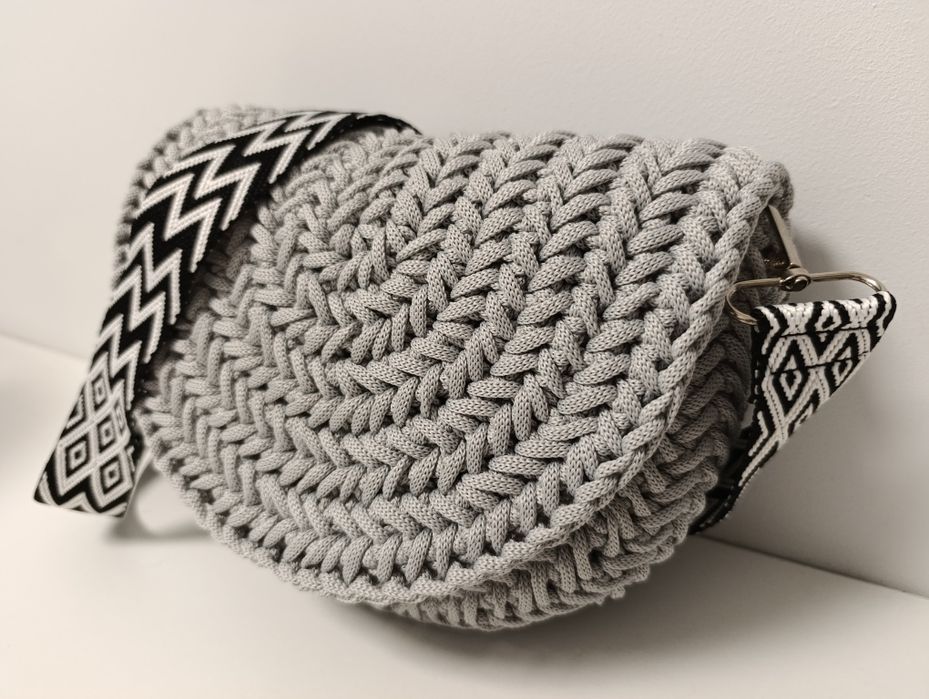 Torebka jodełka na szydełku hand made