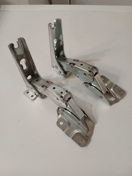 Ремонт  петлі,ручки,направляючі холодильник Liebher,Bosch,SiemensMiele