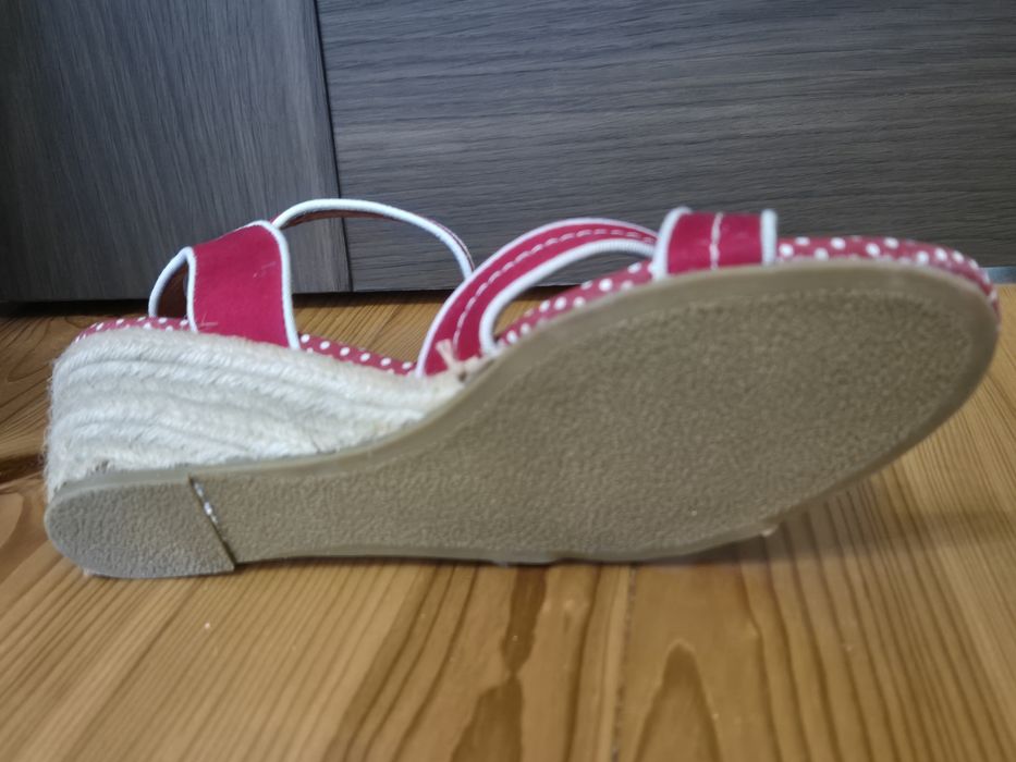 Buty damskie, sandałki Gortz, czerwono-białe, rozmiar 39