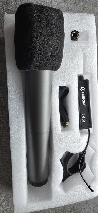 Przenośny bezprzewodowy system mikrofonu do użytku domowego