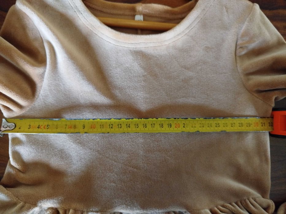 Sukienka elegancka 134