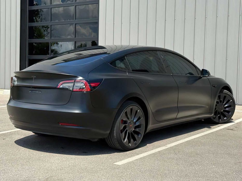 Tesla Model 3 Performance      2023