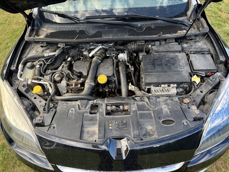 Renault Megane 1,5 DCI uszkodzony Polecam