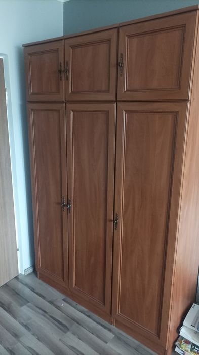 Szafa ubraniowa,na szkło