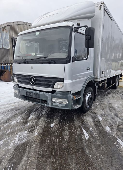 Mercedes-benz Atego izoterma winda