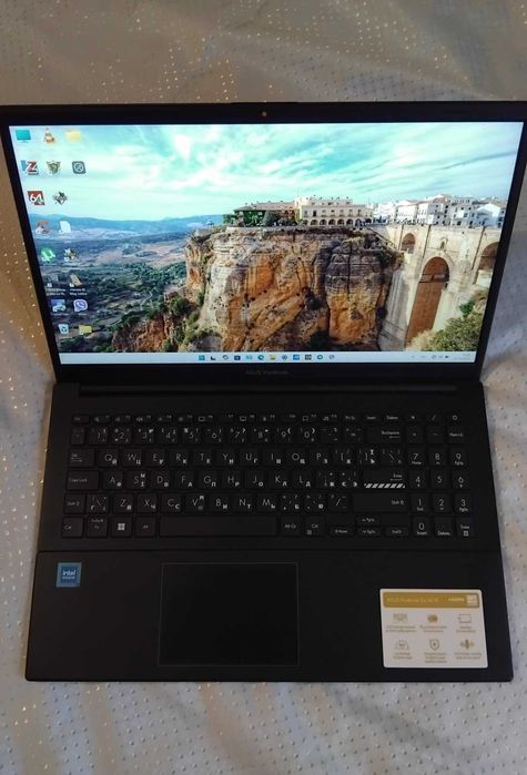 ASUS VivoBook Go 15 E1504GA