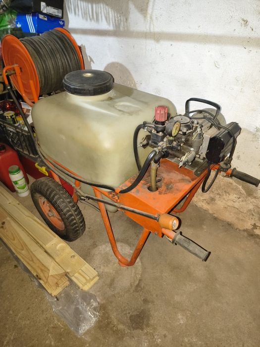 Máquina de Sulfato, eléctrica, 100lts 50mts