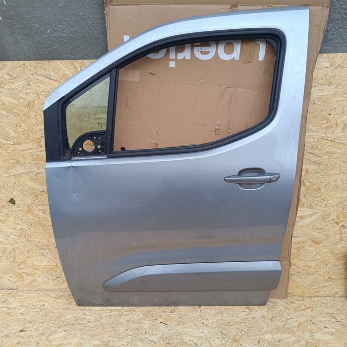 Opel combo IV drzwi lewe przód kcac