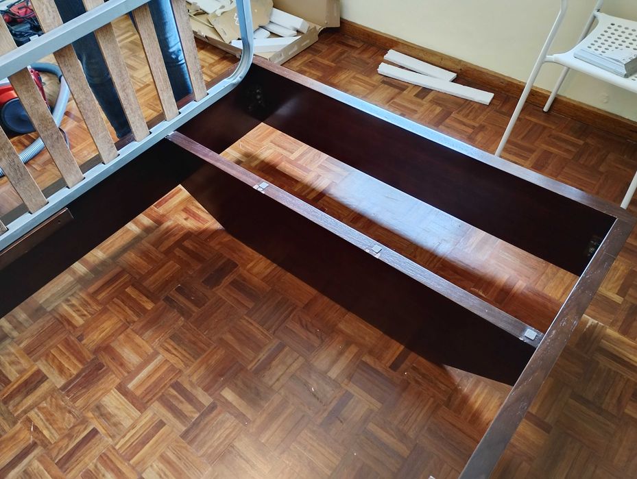 Cama Solteiro em Madeira (120x200)