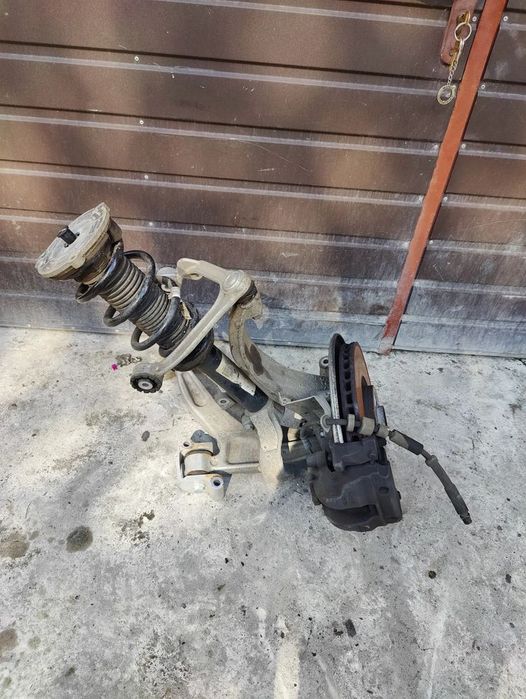 volvo v60 ii 2019 lewy przód amortyzator wahacz zwrotnica komplet 316