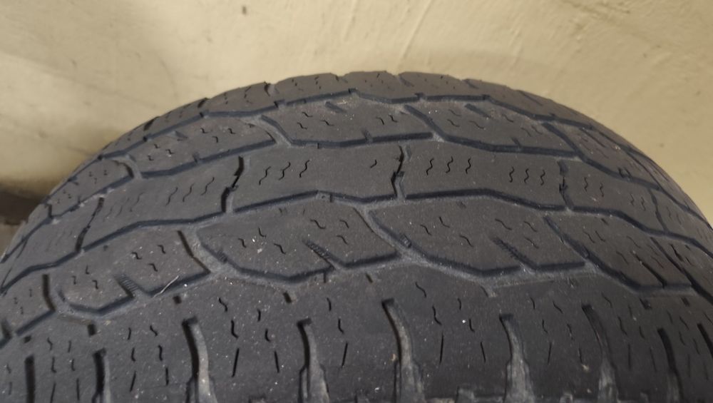 Pneus Cooper Discoverer 265 70 15