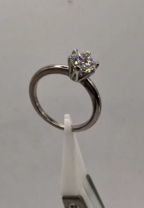 Кольцо белое золото бриллиант 1.01 ct сертификат