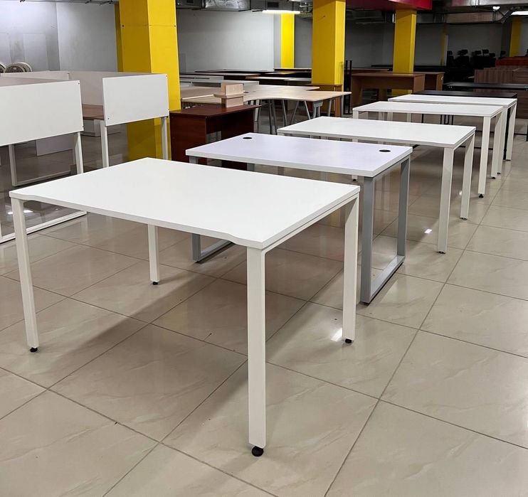 Крісло офісне керівника директора шкіряне екошкіра компʼютерне кресло