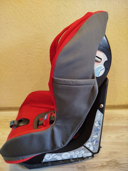 Дитяче автокрісло Chicco Key 1 Isofix