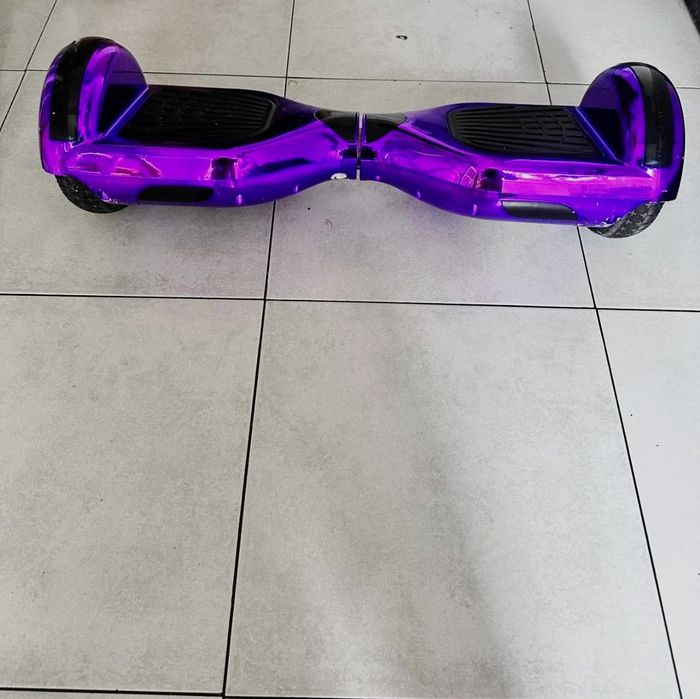É um Hoverboard muito bom