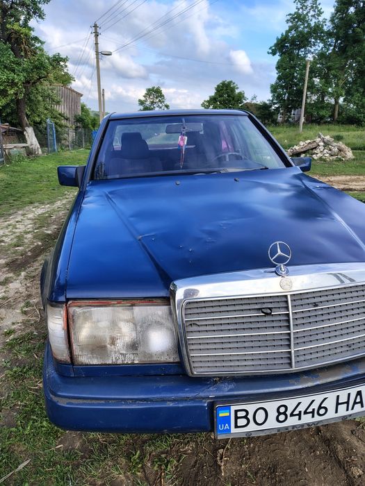 Продам Мерседес 124 2.0 бензин або обмін торг присутній