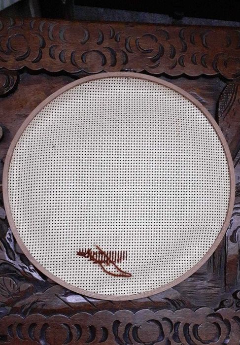 Duas telas para bordados a ponto cruz