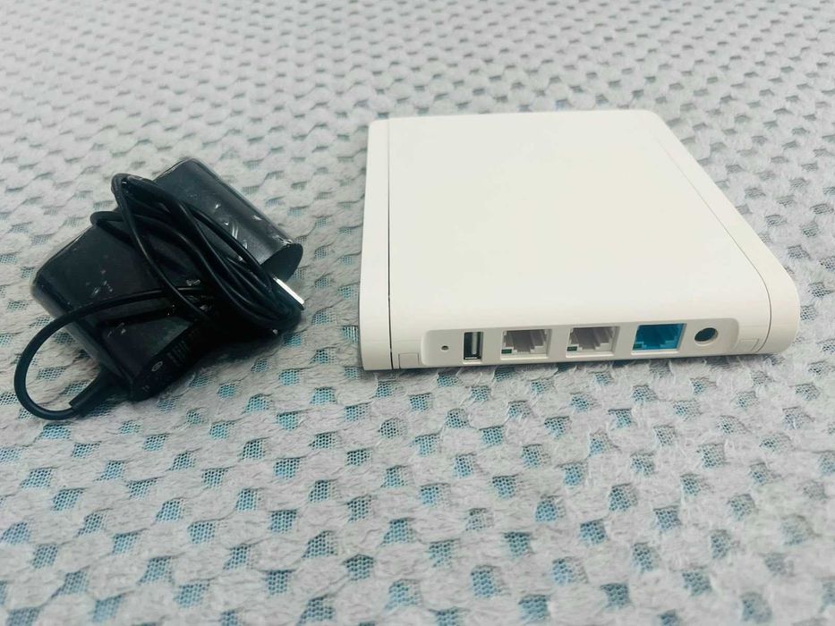 Xiaomi Mini WiFi White — дводіапазонний Wi-Fi роутер