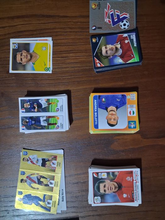 Cromos mundiais e europeus