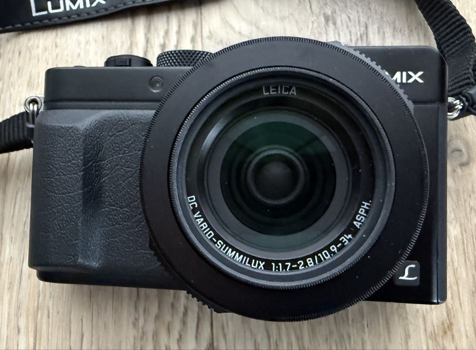 Panasonic Lumix LX100 /Leica F1.7