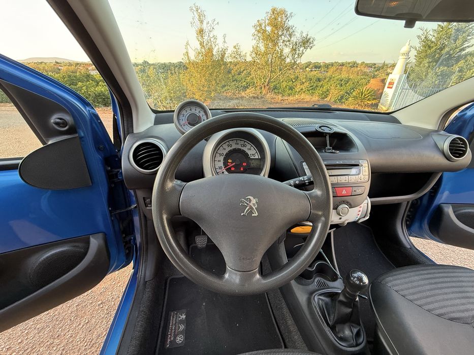 Peugeot 107 1.0 Active – 2015 | Gasolina | 5 PORTAS