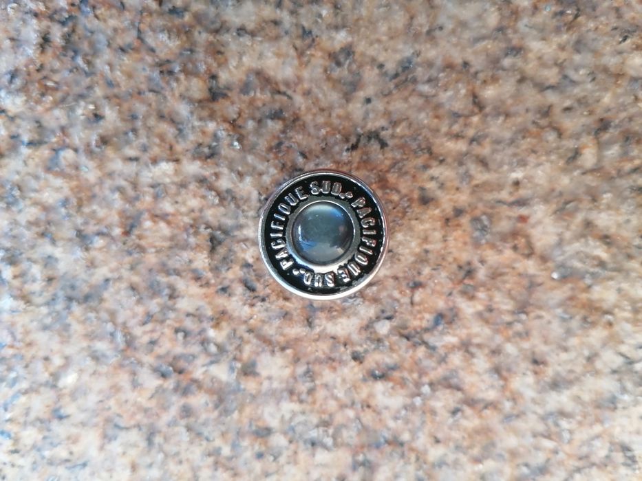 "Bujigangas" para decorar roupas ou cadernos