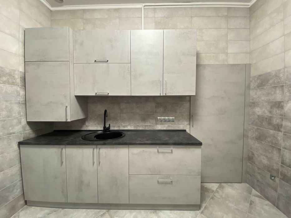 Сдам офис в центре города с генератором , ул Софиевская 15