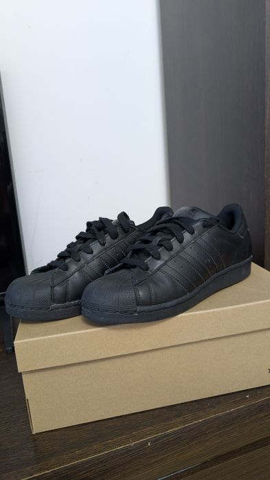 Кеди  Adidas 40 розмір