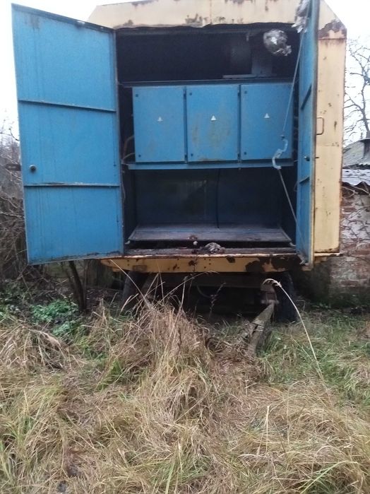 прицеп зил 130 термобудка,,,
