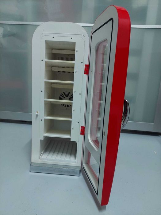 Coca-Cola Retro Vending Fridge da Frigidaire/Koolatron